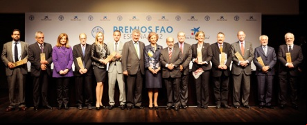 Foto de grupo de todos los premiados por la FAO