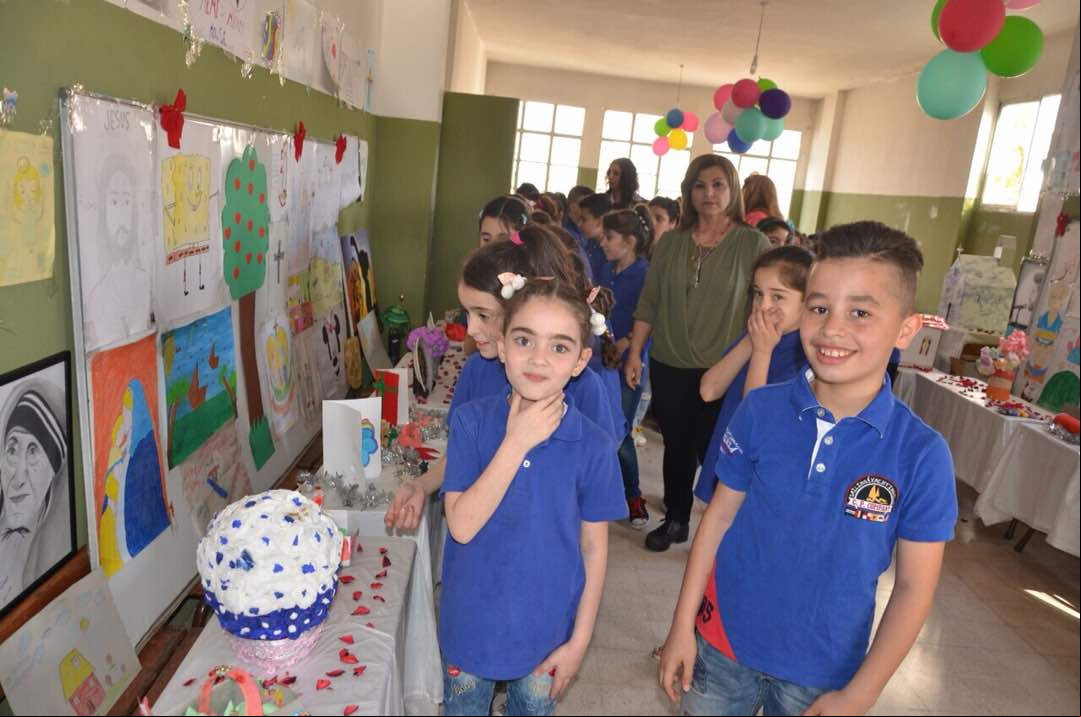 Algunos de los pequeños refugiados que se benefician de estos proyectos de CNEWA con apoyo de Manos Unidas. FOTO CNEWA para Manos Unidas