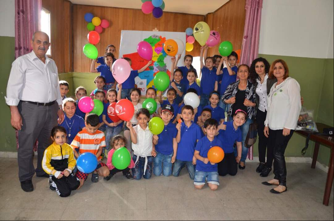 Algunos de los niños refugiados que se benefician de estos proyectos de CNEWA con apoyo de Manos Unidas. FOTO CNEWA para Manos Unidas