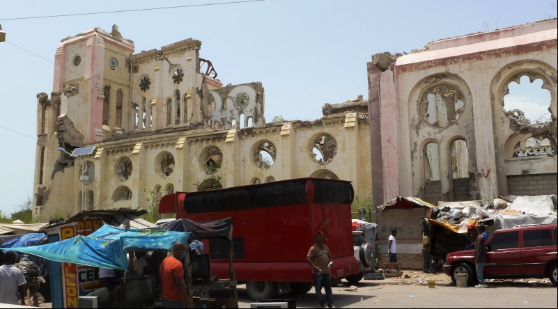 Foto Manos Unidas. Catedral de Puerto Príncipe