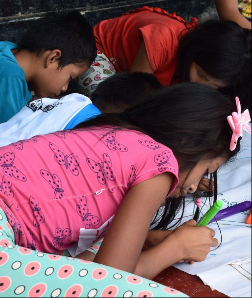 Niños y niñas awajún aprenden sobre los derechos de sus comunidades - Foto CAAAP