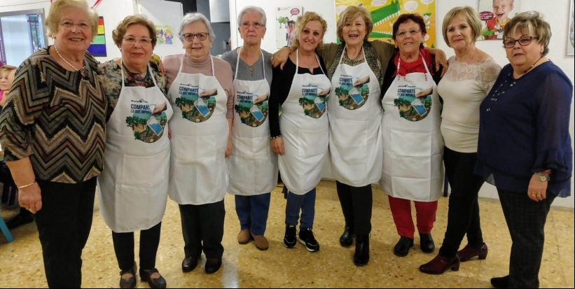 La delegación comarcal de Picanya de Manos Unidas Valencia celebra una merienda solidaria. 