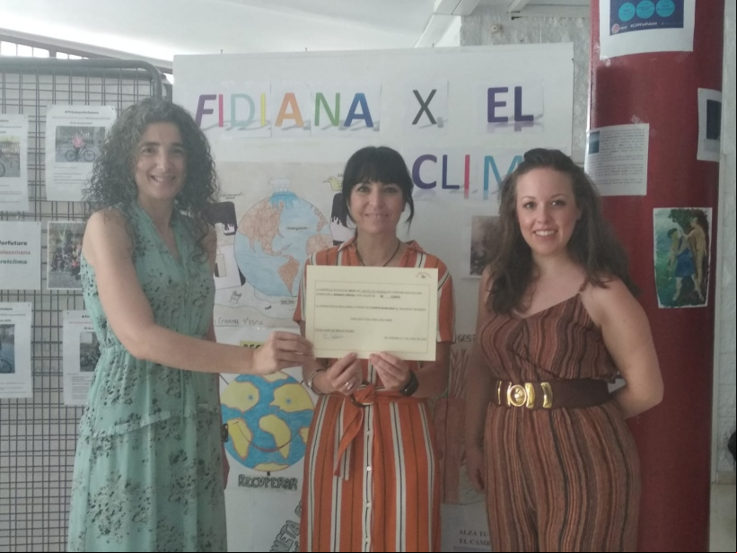 IES Fidiana, miniempresa a beneficio de Manos Unidas