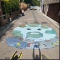 Pintada de sensibilización en la delegación comarcal de Rocafort de Manos Unidas Valencia. 