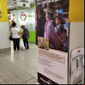 Exposición para sensibilizar contra las desigualdades en el Mercado de Sant Roc de Alcoi de la Campaña 63 de Manos Unidas. 