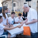 Recogida de tickets en la Cena del hambre. 