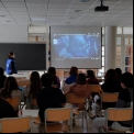 Taller impartido en el IES Districte Marítim por parte de Manos Unidas Valencia en su Feria Solidaria.