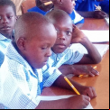 Nuevas aulas para niños de primaria de familias muy humildes en Zimbabue. Manos Unidas Valencia