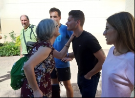 Bienvenida a los mayores. Foto: Manos Unidas. 