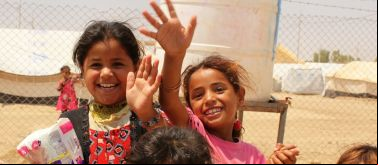 Distribución alimentos de primera necesidad para refugiados iraquíes