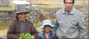 Familia agricultora del Perú