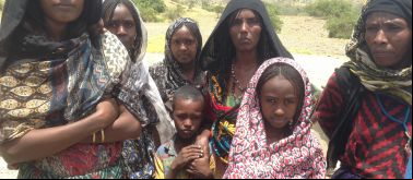 Las mujeres y las niñas son las principales perjudicadas por la escasez de agua en Afar, Etiopía - Foto Manos Unidas