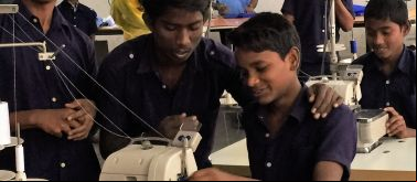 Rehabilitación y reinserción social para niños y niñas de la calle
