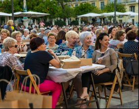 La Cena del Hambre es una cena solidaria que se solidariza con las personas que no pueden cenar.