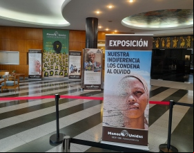 Exposición de Manos Unidas Valencia en el colegio El Pilar.