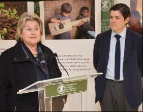 Ana Ruiz ha apelado al compromiso de los jóvenes universitarios para luchar por una ecología integral.