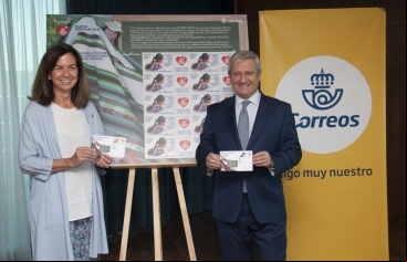 Correos y Manos Unidas presentan el primer sello solidario. Foto: Correos