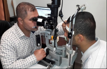 Ahmed en su revisión médica Foto CNEWA Pontifical Mission