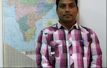 Father Manoj en su visita a Manos Unidas 