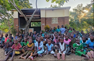 Niños del proyecto de Mary's Meals y Manos Unidas en Malaui. Foto:Manos Unidas