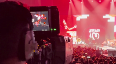 Manos Unidas ONG - «CADENA 100 por la paz», un concierto lleno de solidaridad