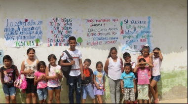 Un grupo de niños y niñas ambientalistas de Yurimaguas, Perú. FOTO: Diócesis de Yurimaguas.